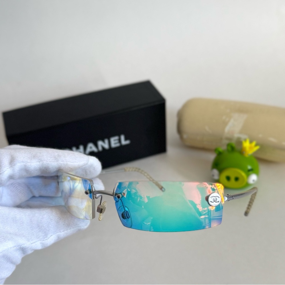Chanel Multicolor Rimless Sunglasses - Picture 9 of 11